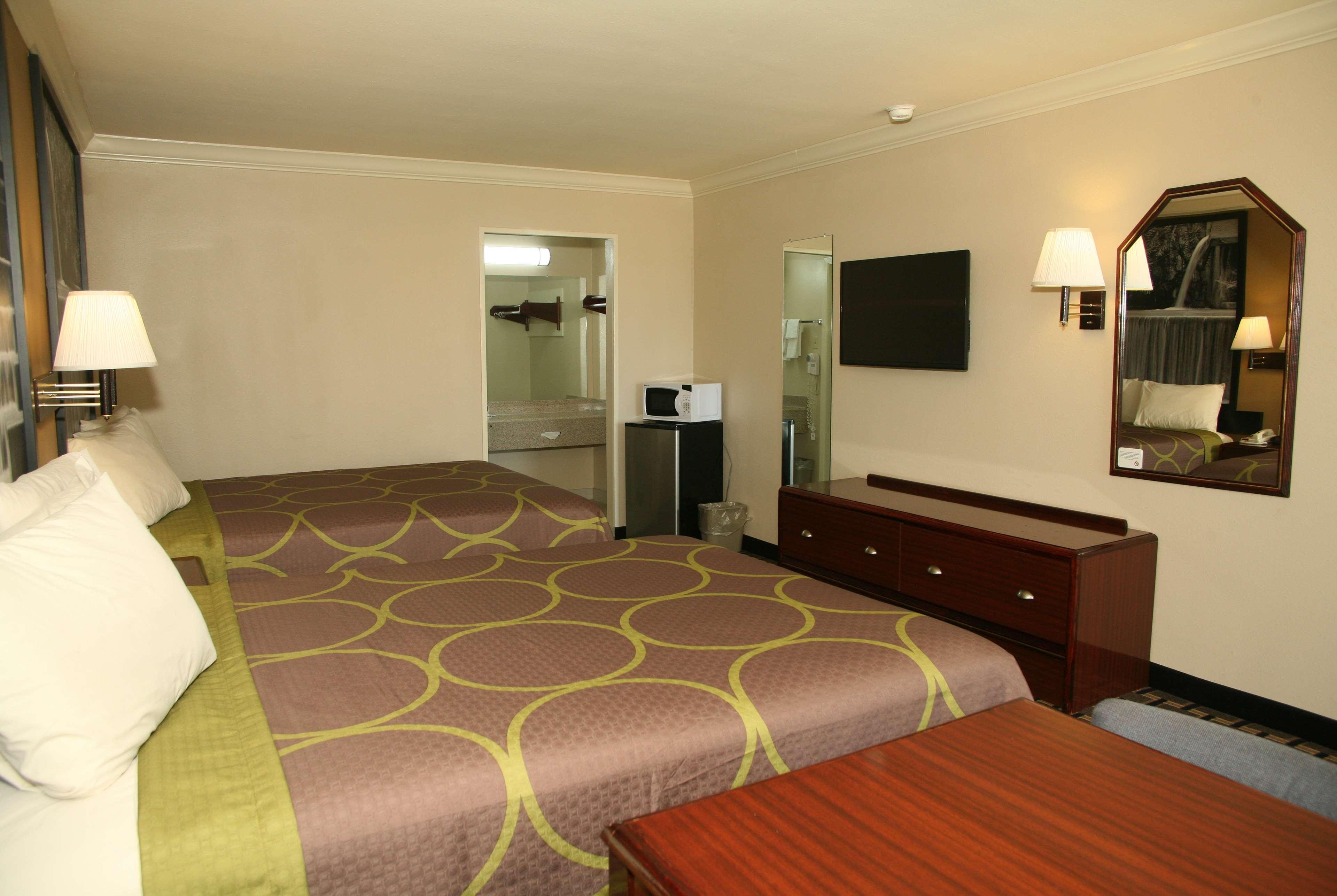 Hotel Super 8 By Wyndham Tx 2*